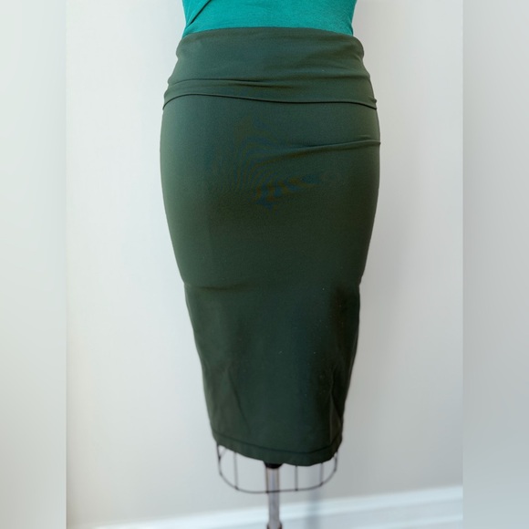 Wolford dark green skirt Size S/P - Picture 5 of 13